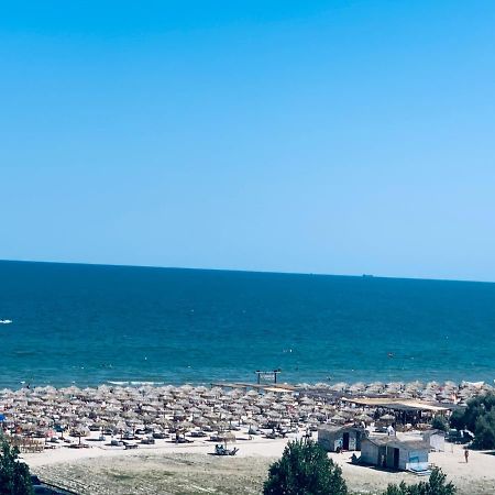 Apartament Summerland Mamaia Nord Екстериор снимка