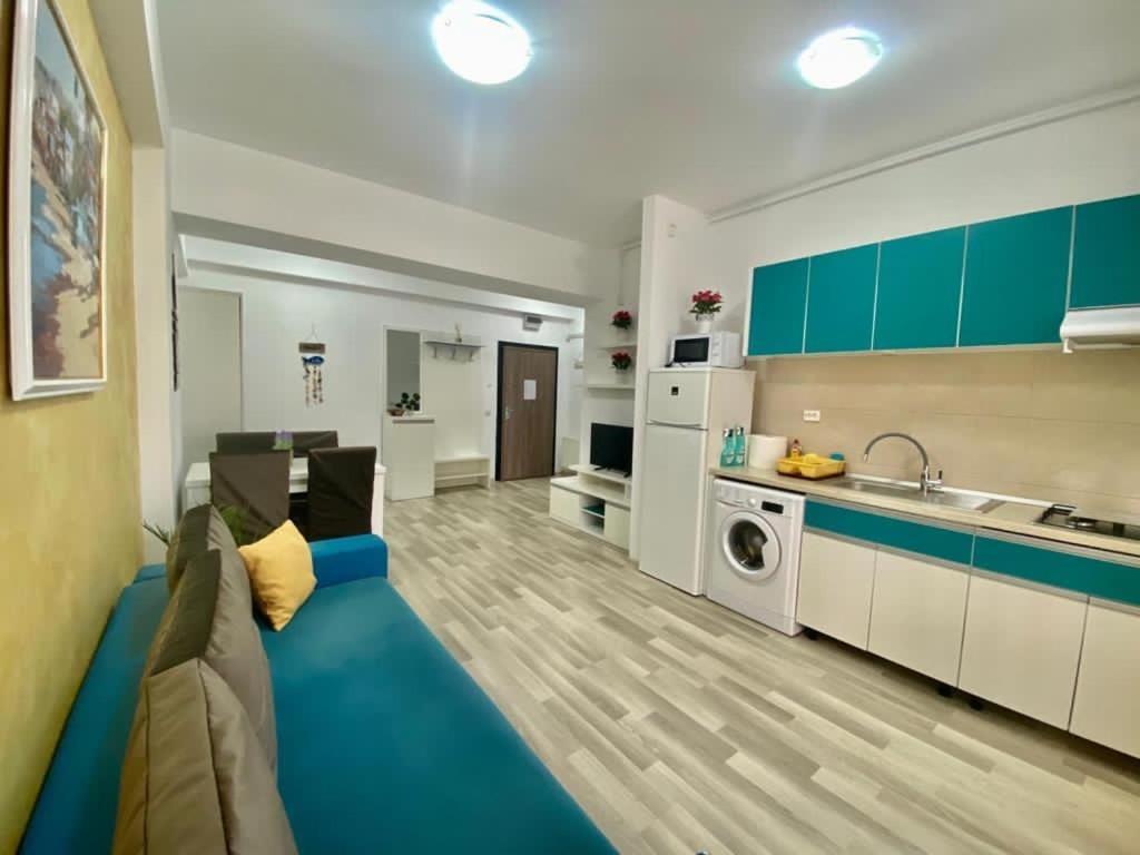 Apartament Summerland Mamaia Nord Екстериор снимка