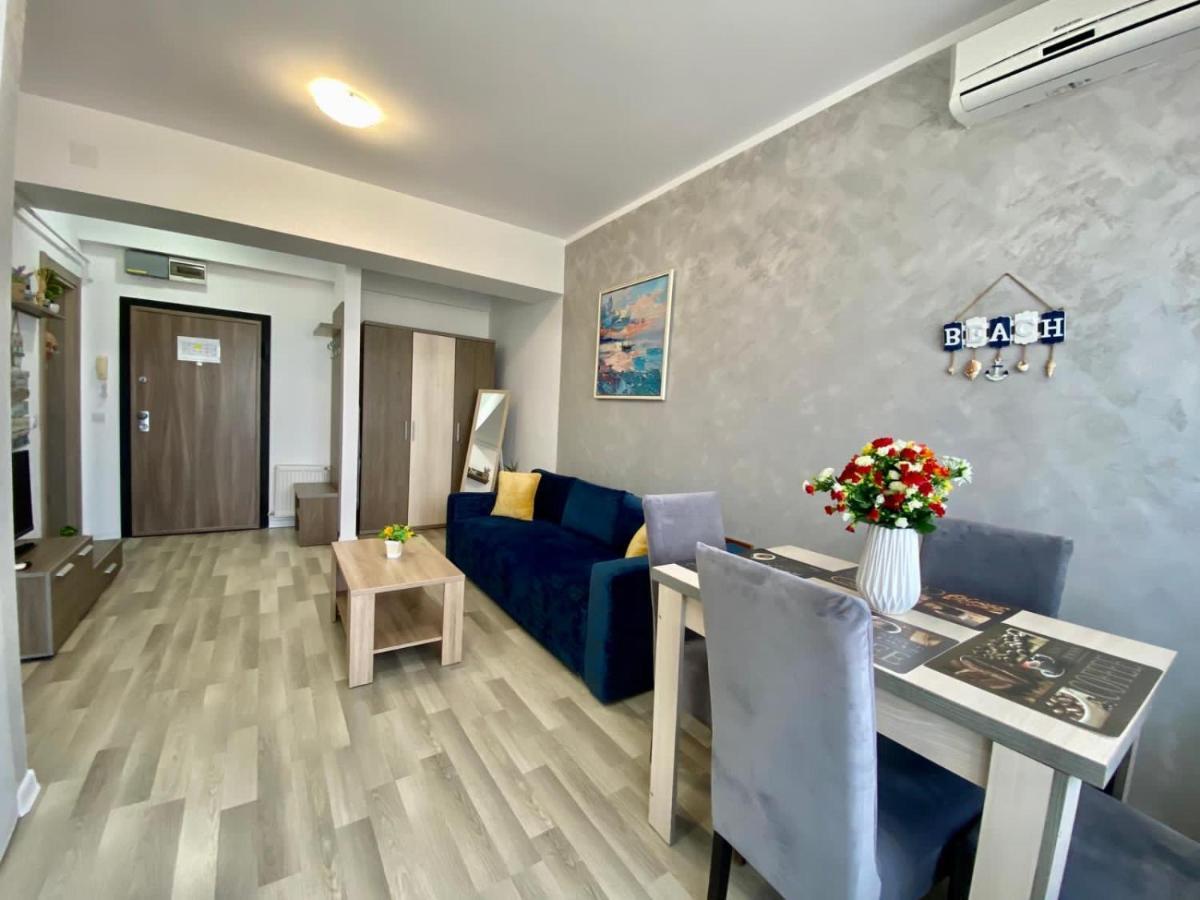 Apartament Summerland Mamaia Nord Екстериор снимка