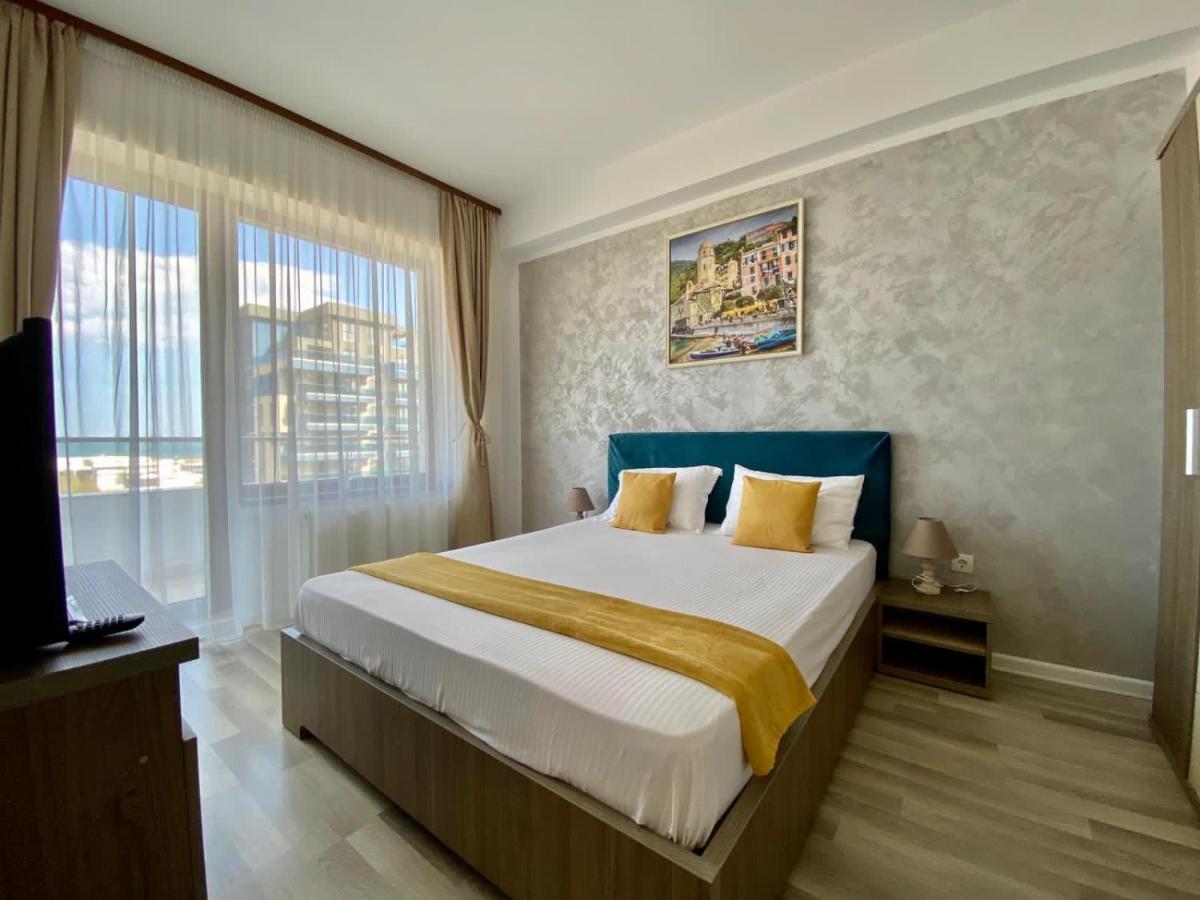 Apartament Summerland Mamaia Nord Екстериор снимка