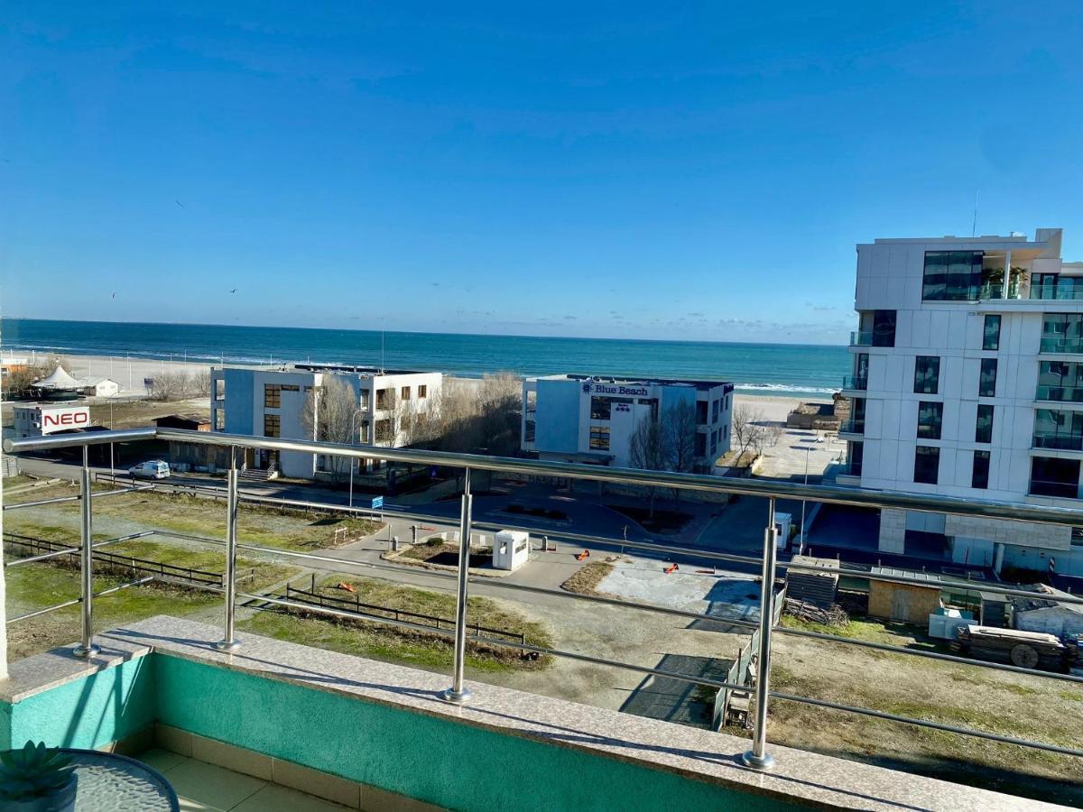 Apartament Summerland Mamaia Nord Екстериор снимка