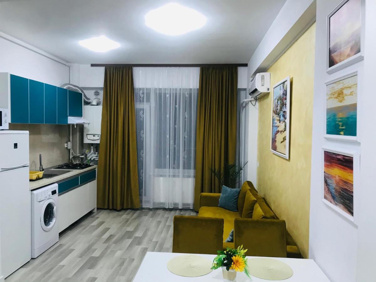 Apartament Summerland Mamaia Nord Екстериор снимка