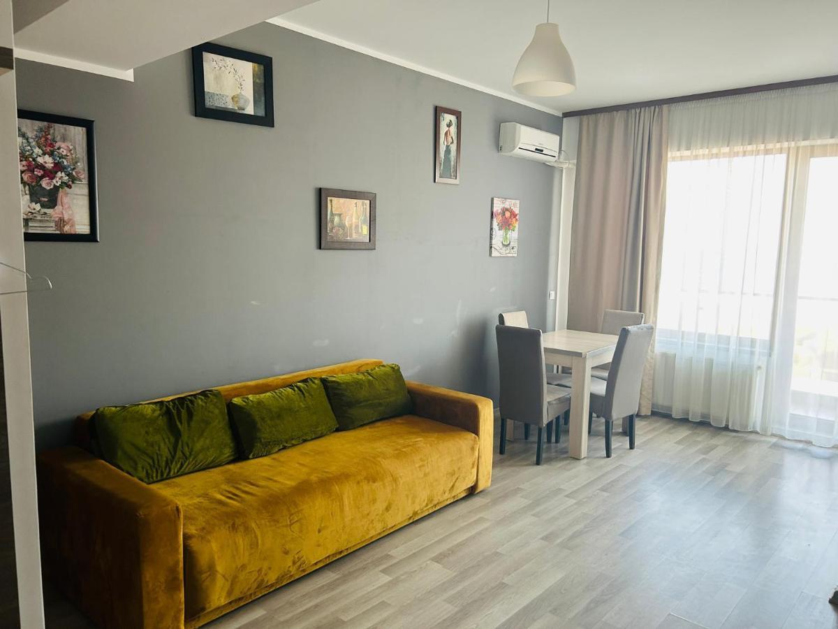 Apartament Summerland Mamaia Nord Екстериор снимка