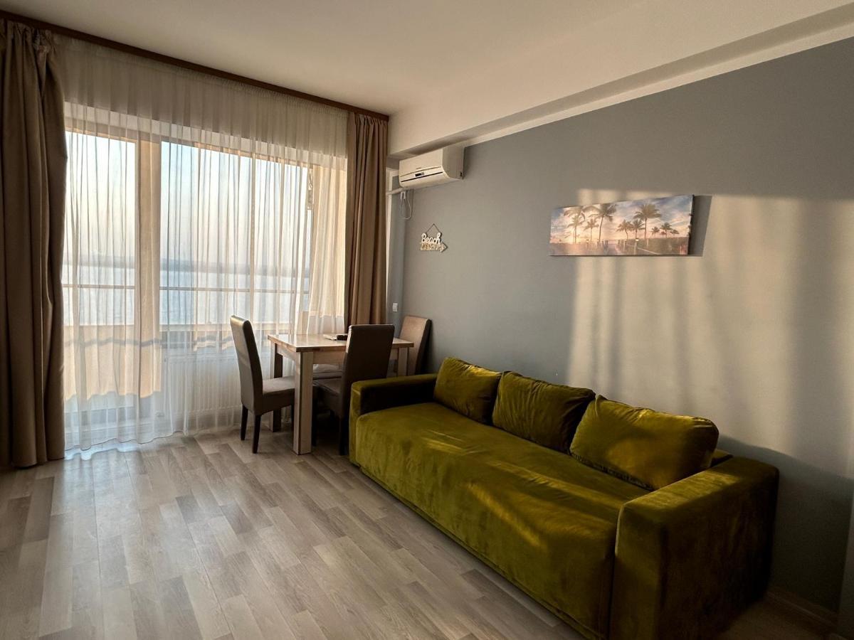 Apartament Summerland Mamaia Nord Екстериор снимка