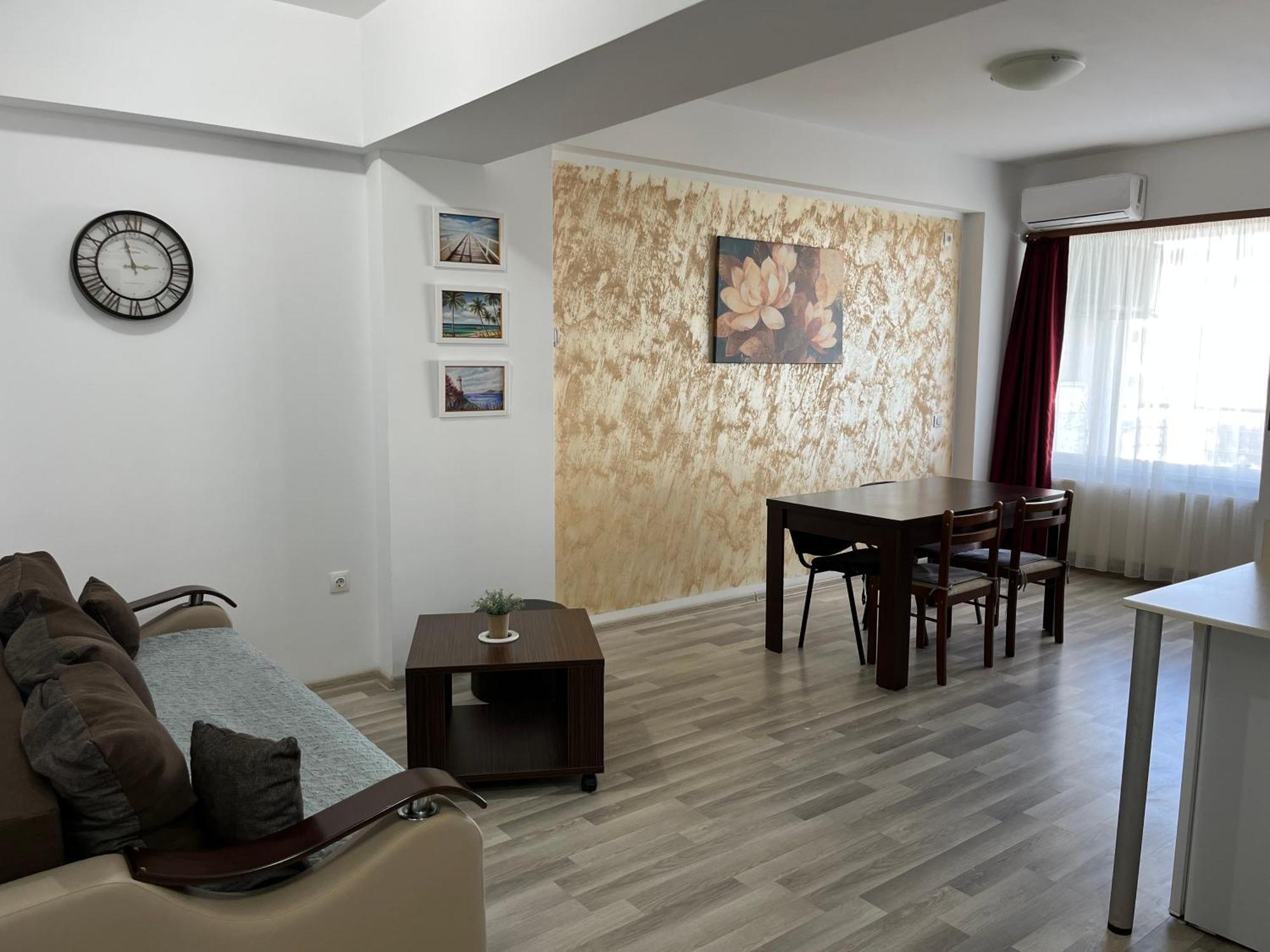 Apartament Summerland Mamaia Nord Екстериор снимка
