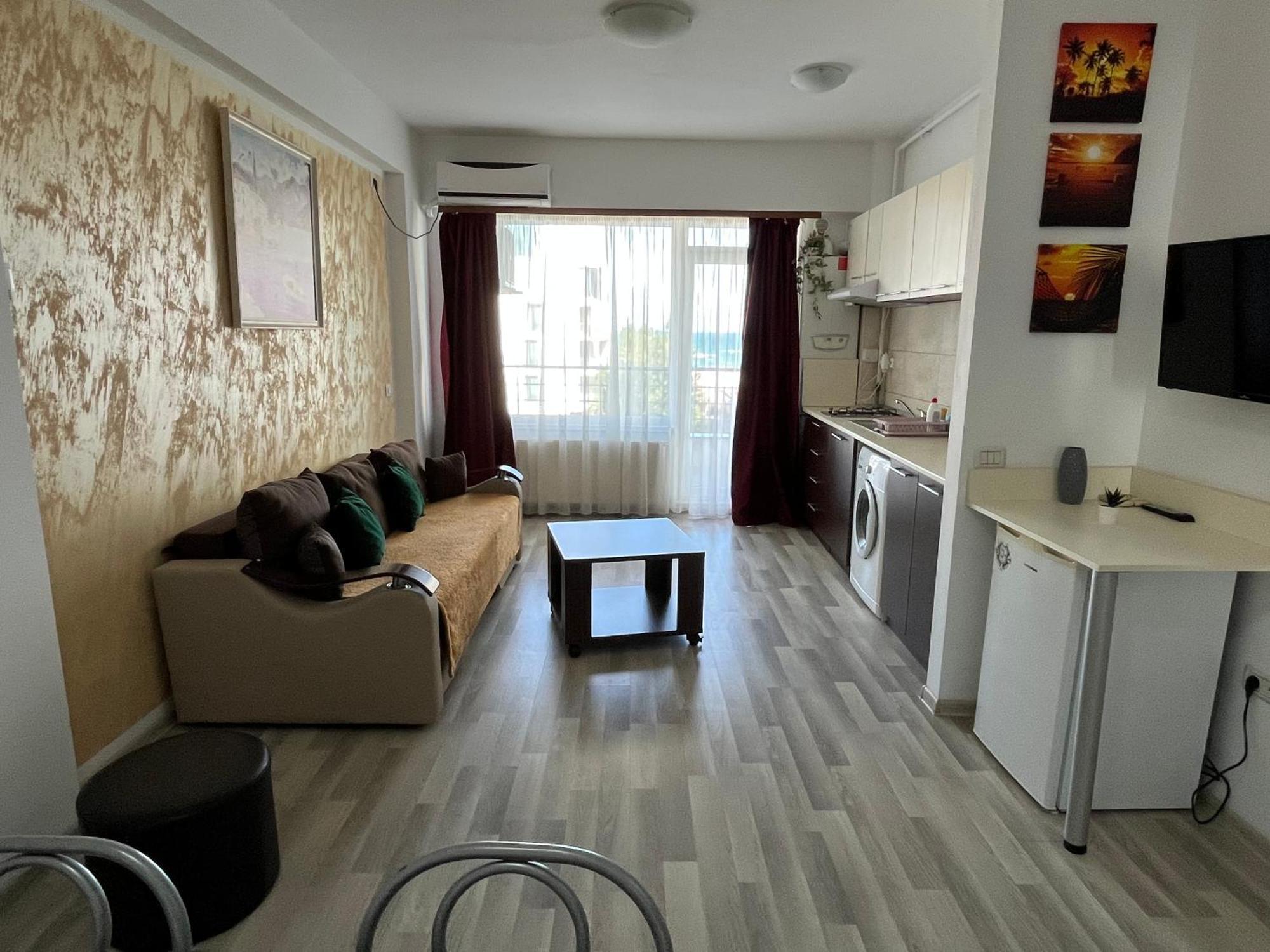 Apartament Summerland Mamaia Nord Екстериор снимка